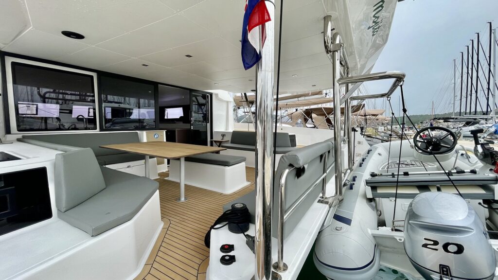 Yacht Image 32