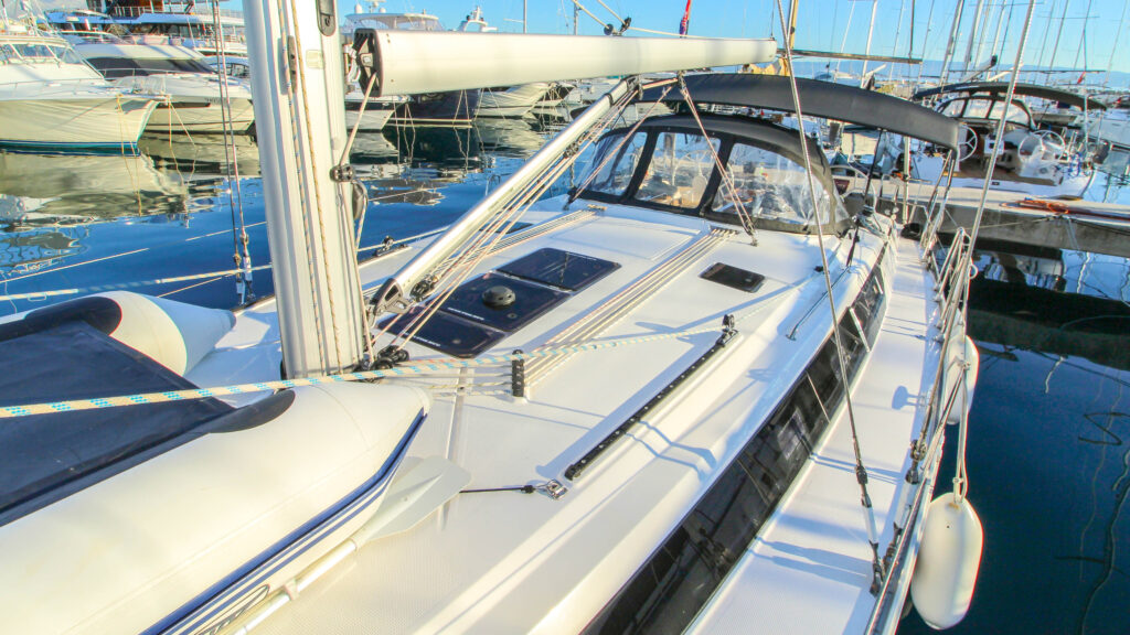 Yacht Image 28