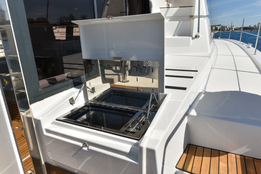 Yacht Image 43