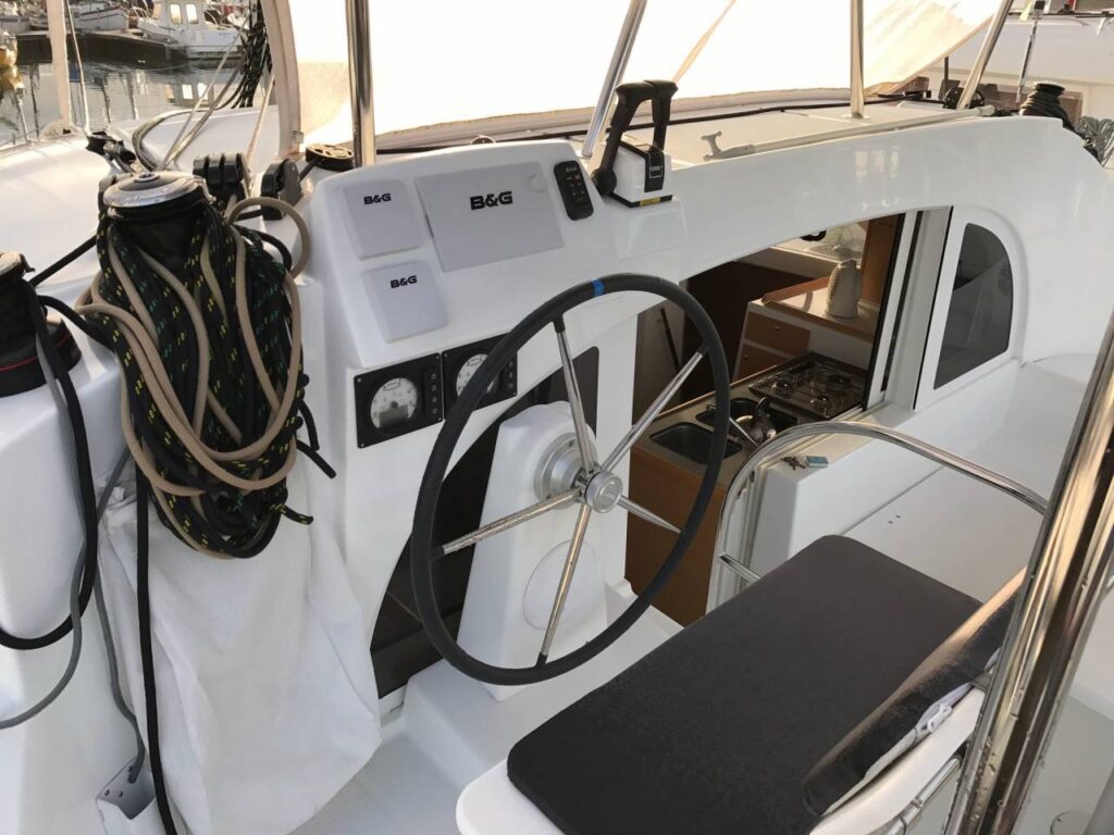 Yacht Image 10