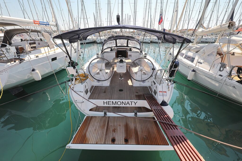 Yacht Image 1