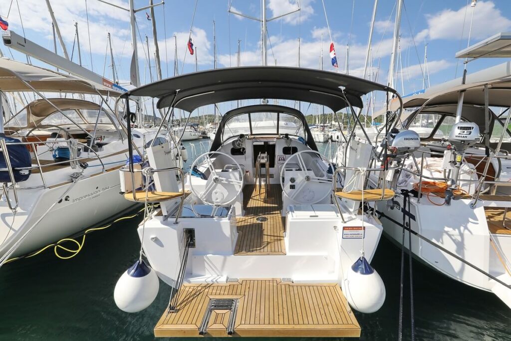 Yacht Image 1