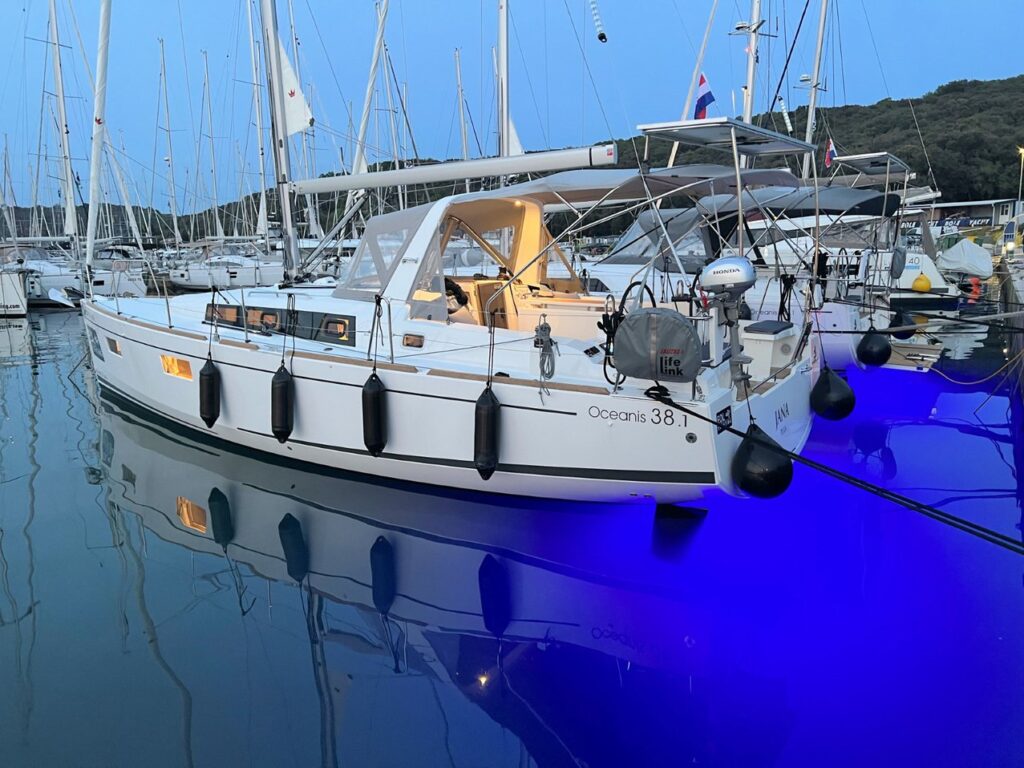Yacht Image 2