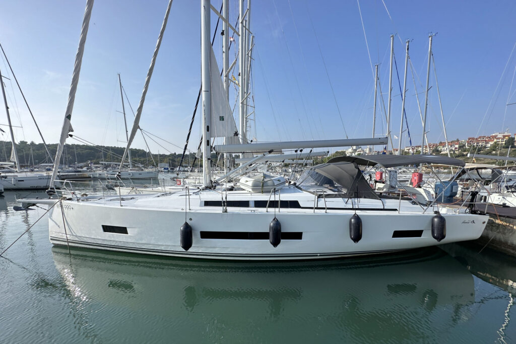 Yacht Image 2