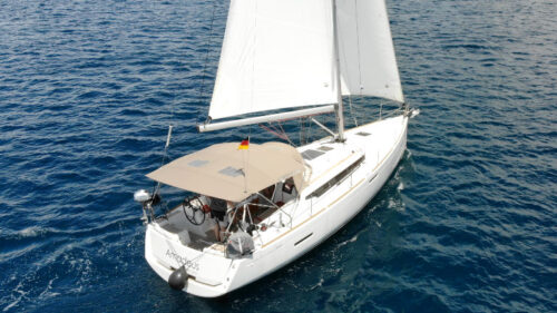 Yacht Image 4