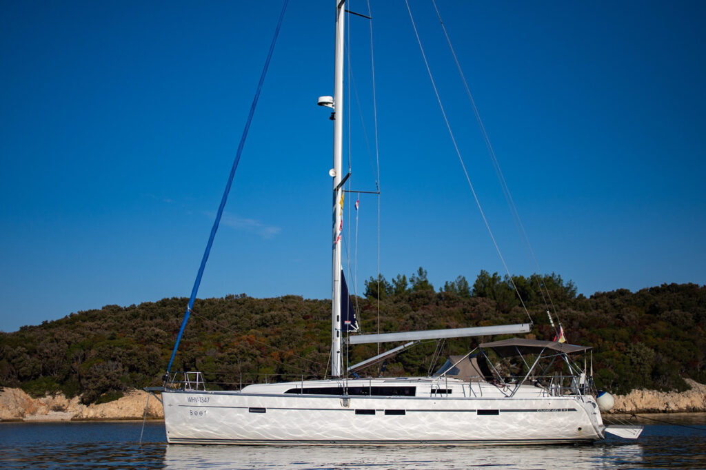 Yacht Image 10