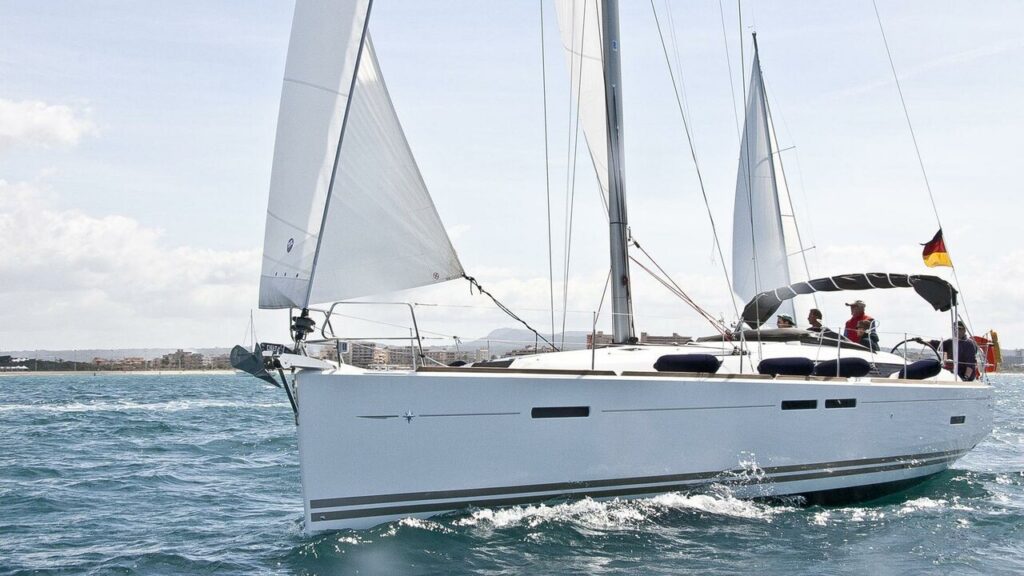 Yacht Image 4