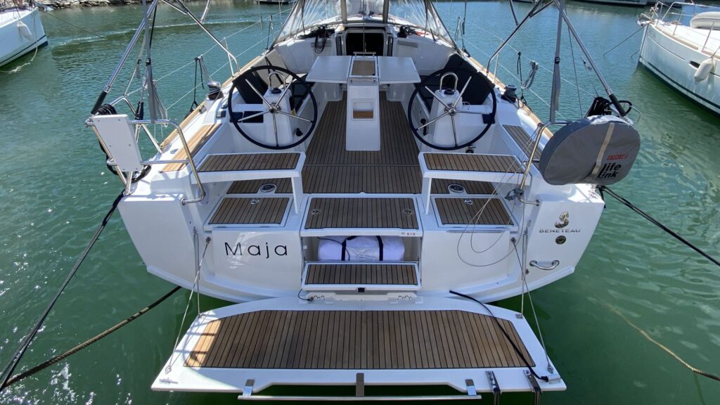 Yacht Image 4