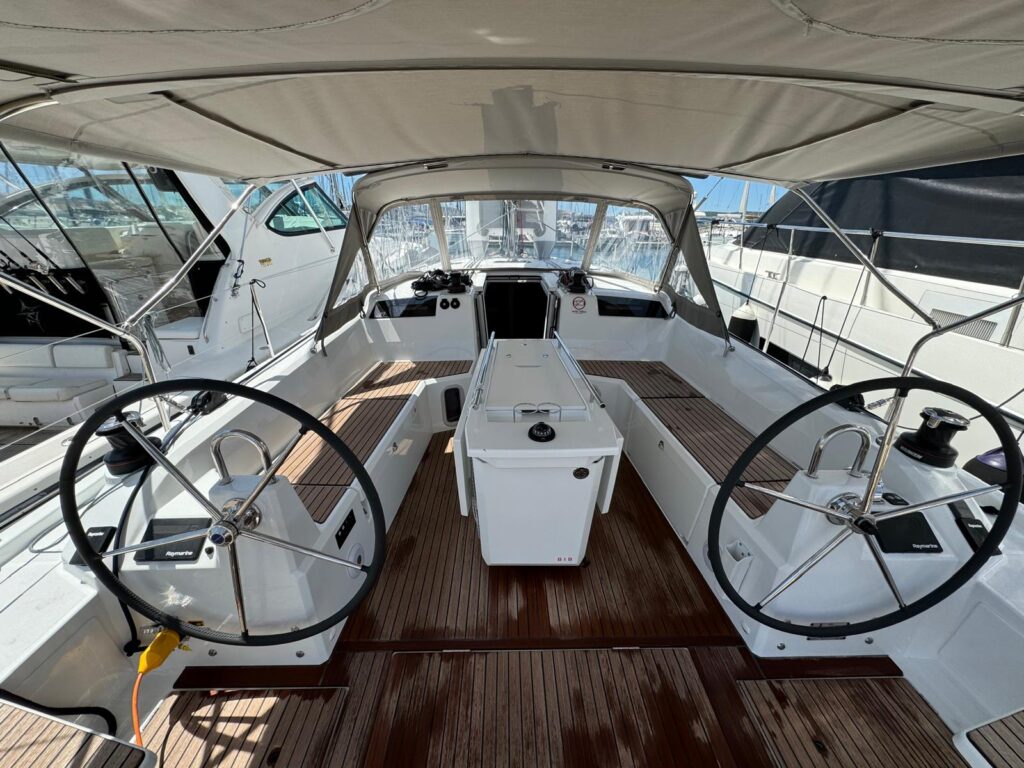 Yacht Image 4