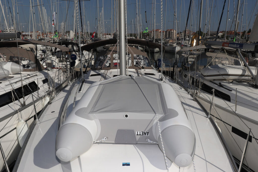 Yacht Image 5