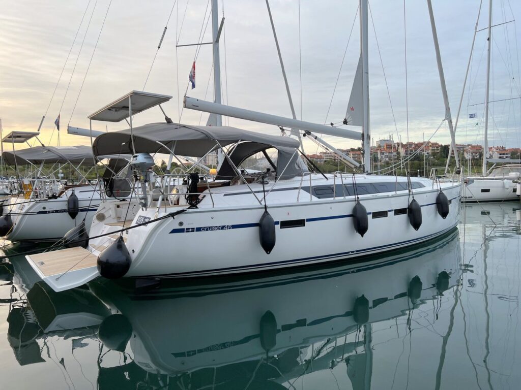 Yacht Image 6