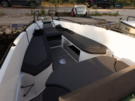Yacht Image 6