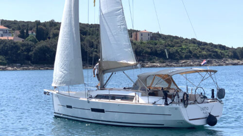 Yacht Image 6