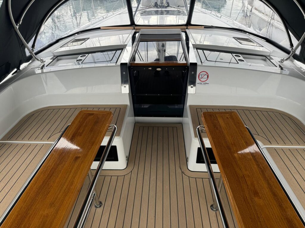 Yacht Image 5