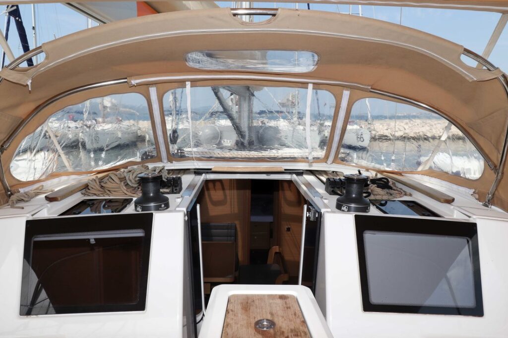 Yacht Image 6