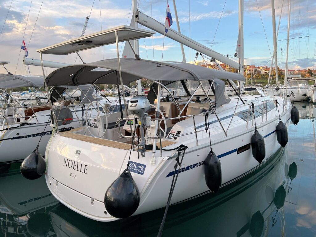 Yacht Image 7