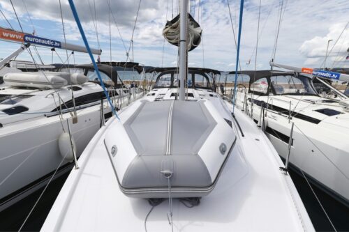 Yacht Image 6