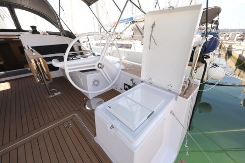 Yacht Image 10