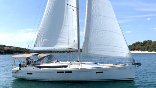 Yacht Image 8
