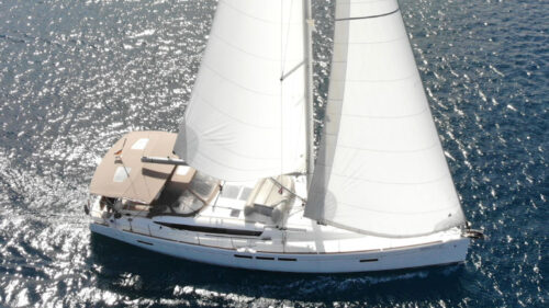 Yacht Image 8