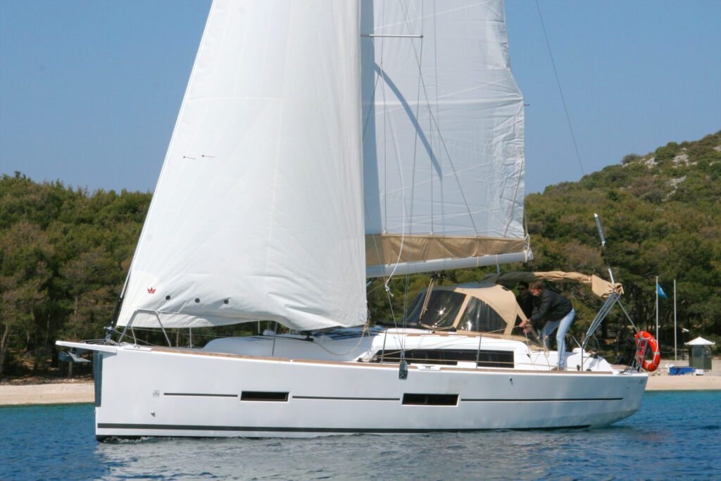 Yacht Image 7