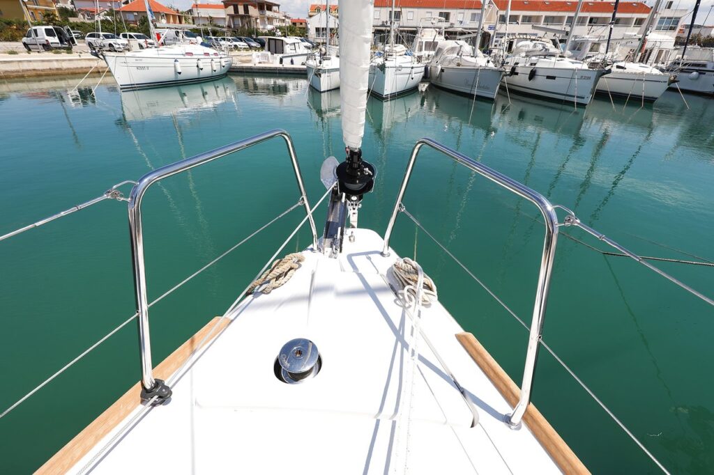 Yacht Image 10