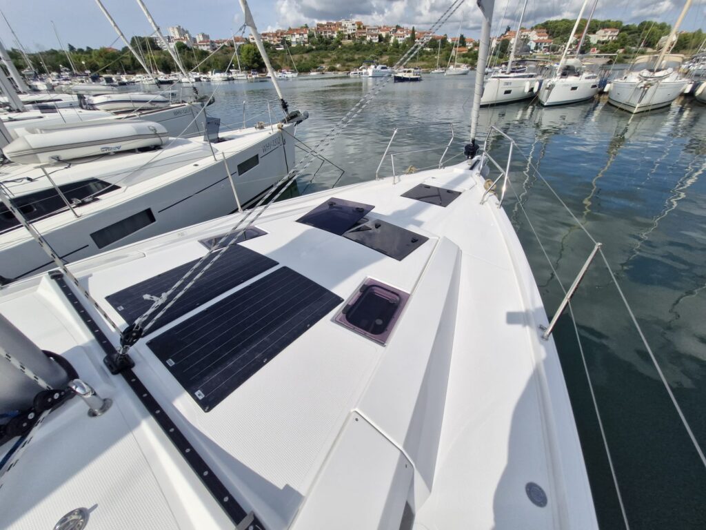 Yacht Image 9