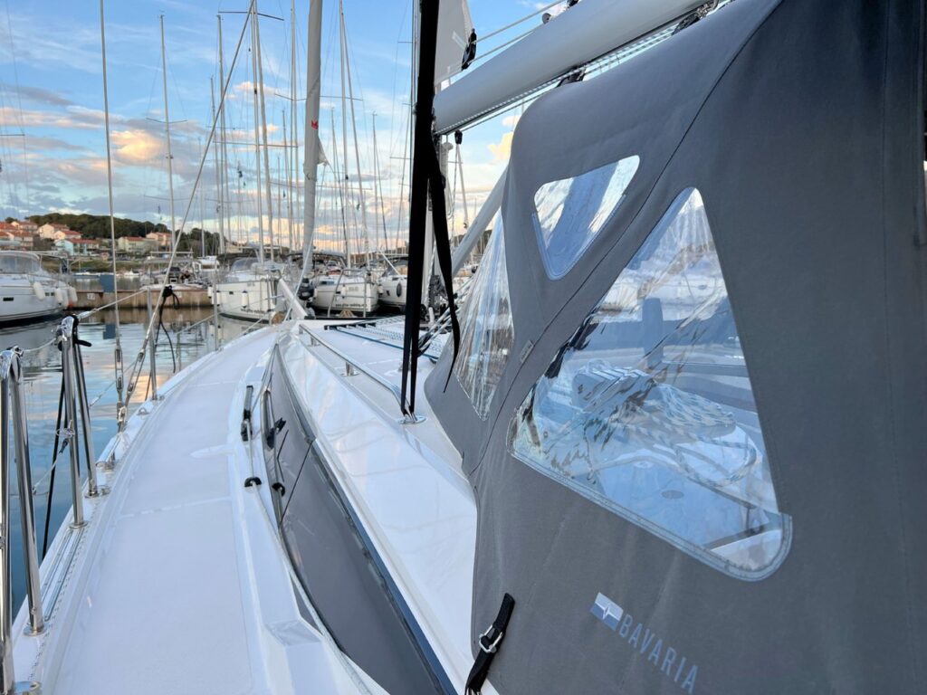 Yacht Image 10