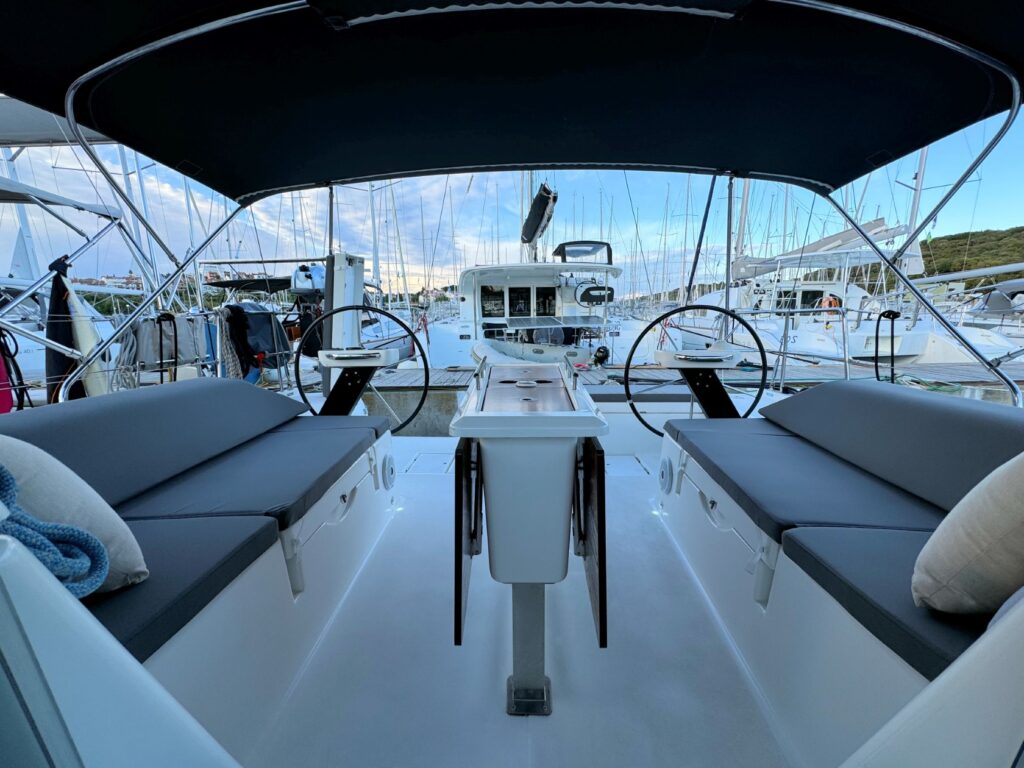 Yacht Image 13