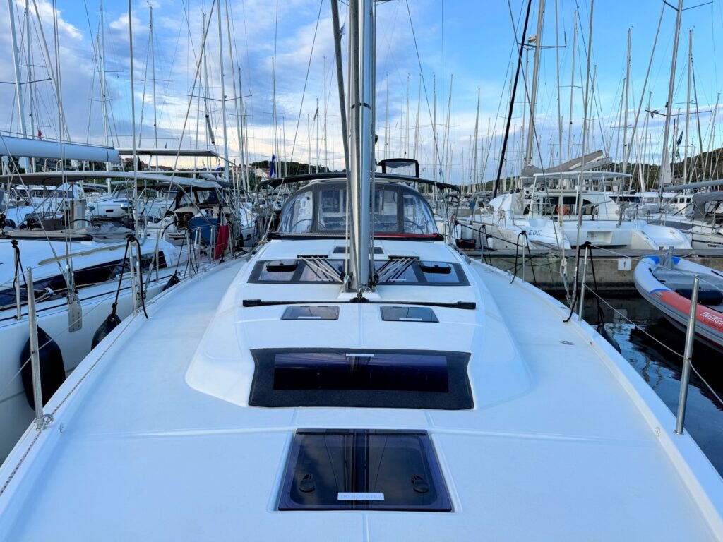 Yacht Image 18