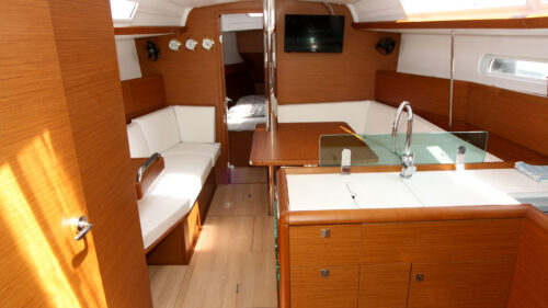 Yacht Image 8
