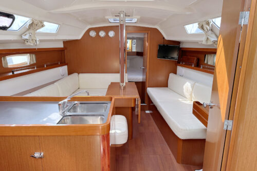 Yacht Image 9