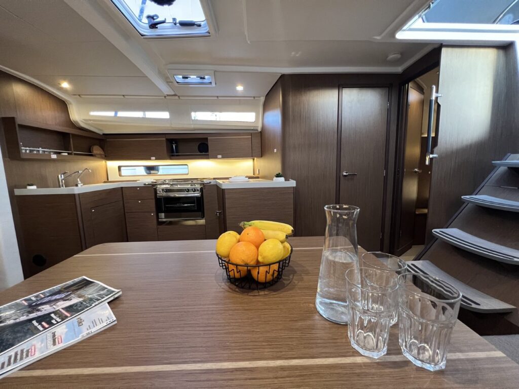 Yacht Image 23