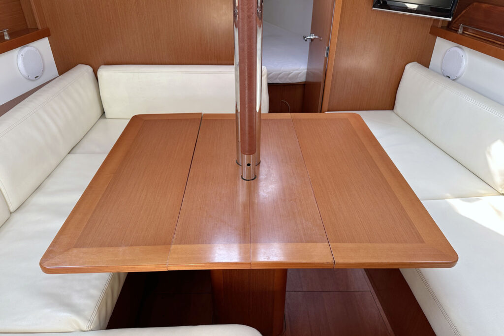 Yacht Image 14