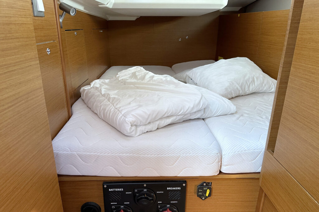 Yacht Image 22